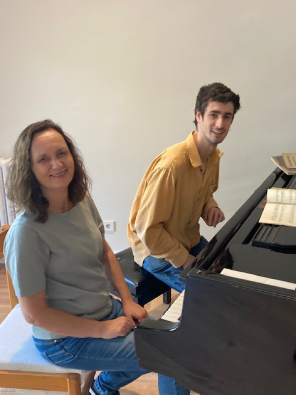 Hausmusik  Piano Four Hands | Saturday Classics