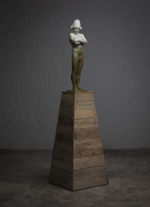 'Don Tancredo', Coderch & Malavia Sculptors ( Bronze, 48 x 181 x 48 cm )